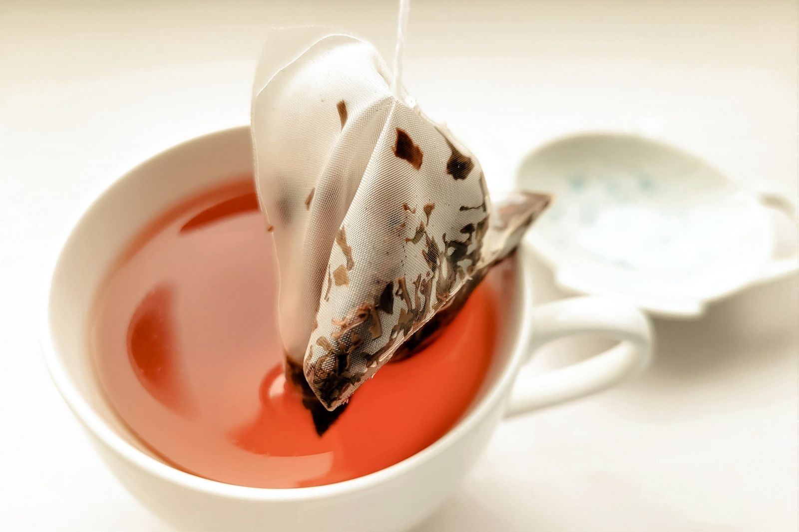 茶包能回沖幾次?兩派意見網路激辯 立頓發言人被釣出解答