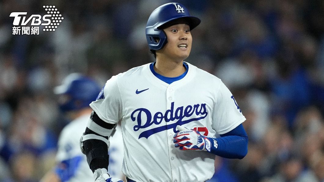 大谷翔平在1局下敲出陽春全壘打。(圖/達志影像路透社)