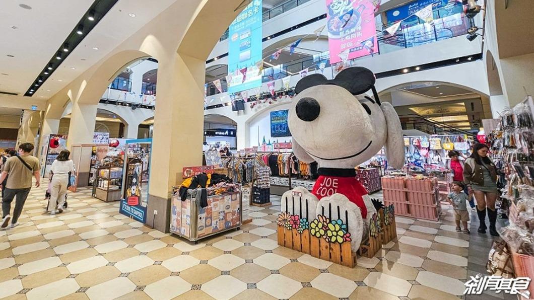「史努比特賣會麗寶店」位於麗寶OUTLET B區的1樓1241櫃。(圖/煞有其食提供)
