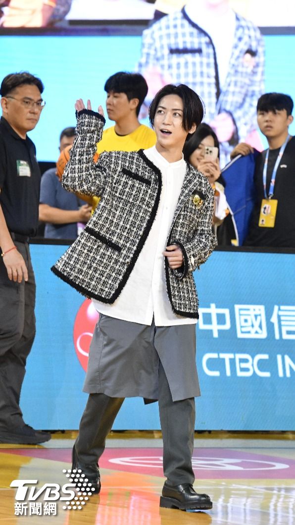 龜梨和也來到台北大巨蛋,和現場球迷互動。(圖/胡瑞麒攝)