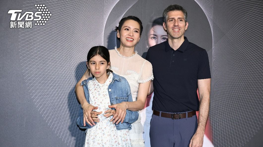 驚!梁詠琪攻蛋後拋棄老公女兒 曝「陪睡」對象身分:狂歡到天亮