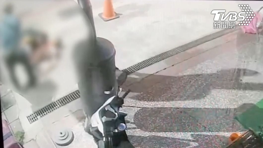 快訊/賭錢起口角!越籍男勸架 反遭同鄉持水果刀刺胸慘死