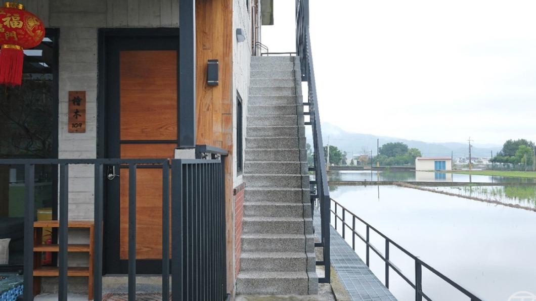 北歐與美式房型要走樓梯到２樓。（圖／JJ.Hsu提供）