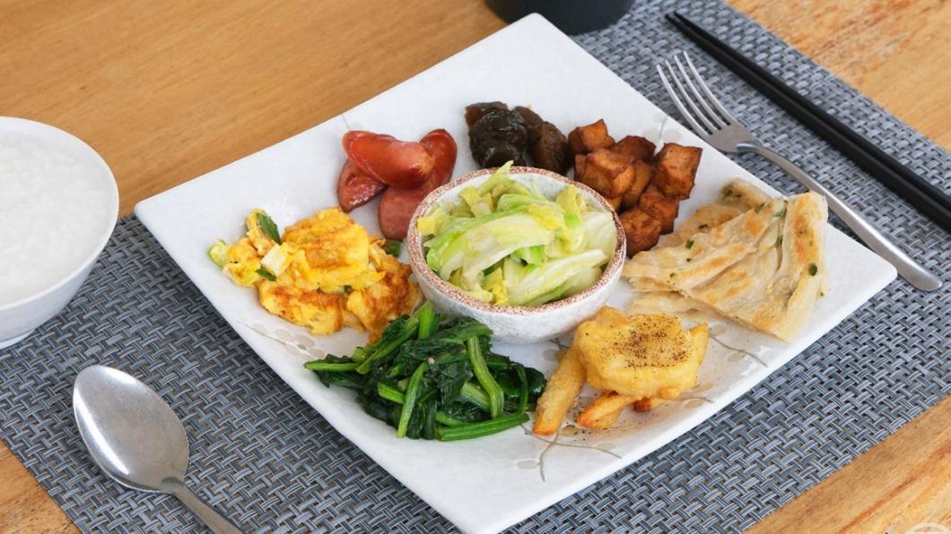 清粥小菜精緻美味。（圖／JJ.Hsu提供）
