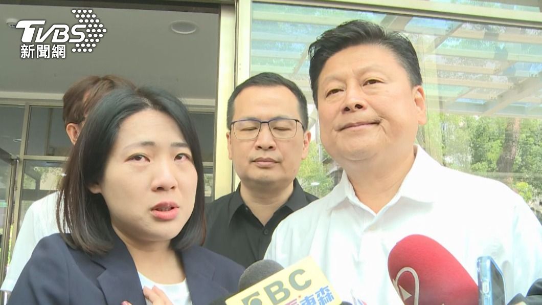 徐巧芯捲詐哭倒傅懷中 羅智強怒了:綠側翼不用見獵心喜!