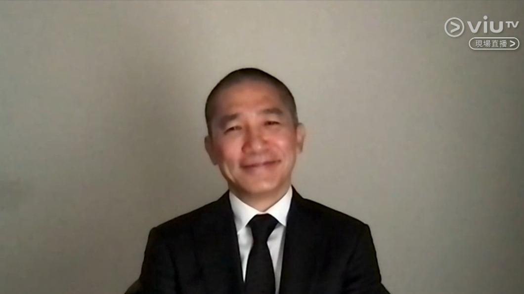 梁朝偉透過視訊方式致詞。(圖/翻攝自viuTV)