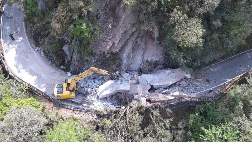 花蓮地震重創中橫!公路英雄冒命搶修 震撼空拍畫面曝光