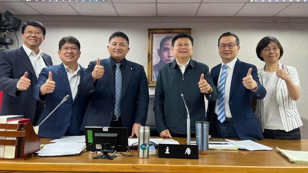 民進黨杯葛44次!藍白合作擋下 國會改革法案完成初審