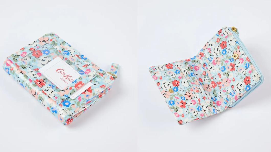 Clifton Muse輕薄零錢包短夾上有浪漫的玫瑰花朵設計。(圖/翻攝自Cath Kidston官網)