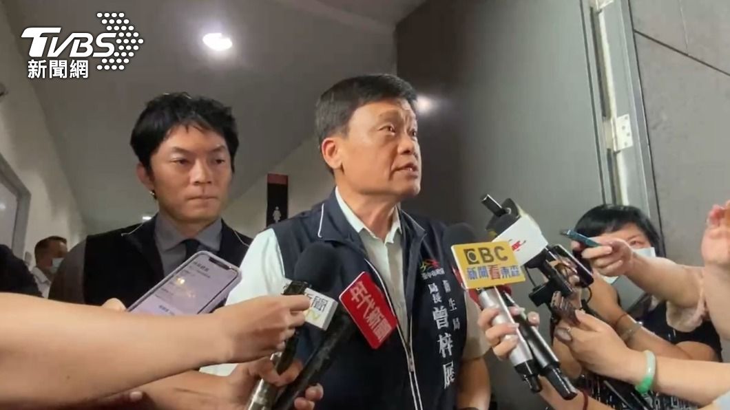 衛生局長曾梓展公布罰則。(圖/TVBS)