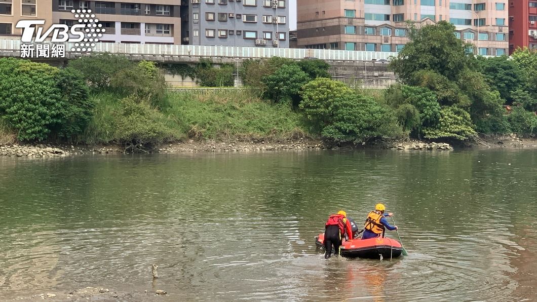 新北4高職生酒後打賭「游到對岸給1千」 1人疑下水失聯
