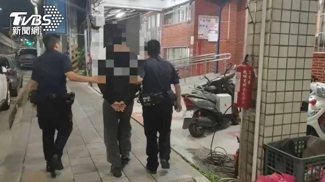 李姓詐團車手被黑吃黑,警方也依法將他送辦。(圖/TVBS)