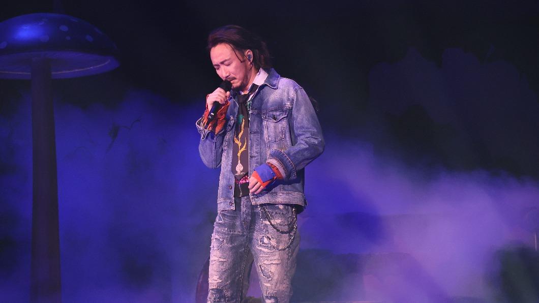 鄭中基無限期停工!開除經紀人有貓膩 爆愛妻不滿「兩人關係」