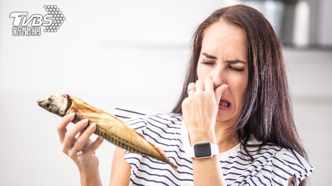 妹妹臭臭要吃鳳梨?婦科醫曝「3關鍵」 這情況才有臭魚味