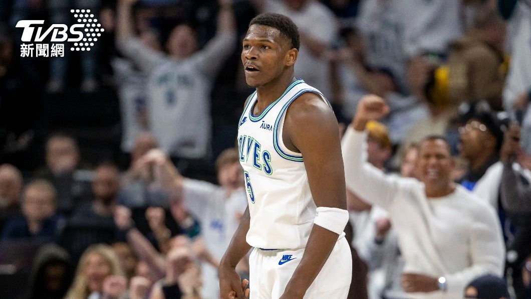 NBA/對決偶像杜蘭特!愛德華茲領軍 灰狼隔20年「嚐主場首勝」