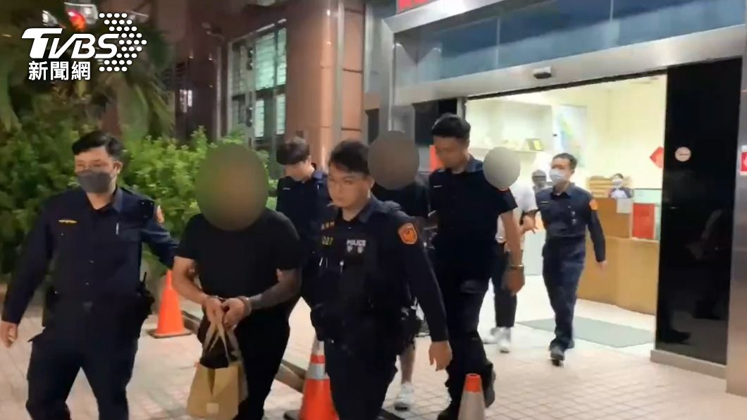 警方將劉男等3人移送法辦。(圖/TVBS)