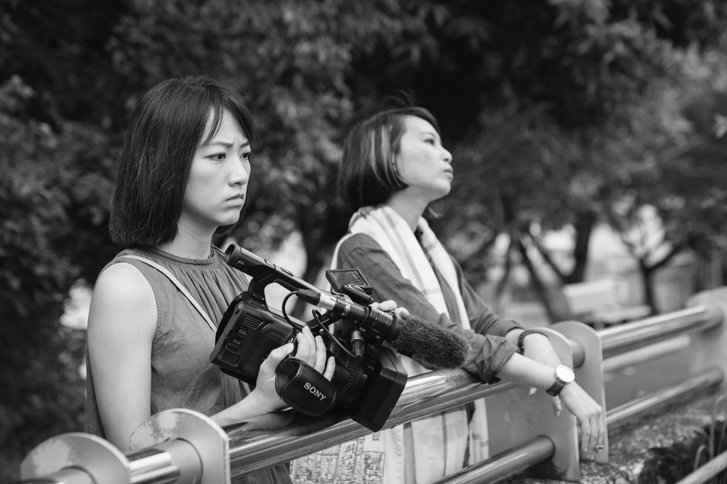 女星開車通勤背台詞 拍片準備角色竟「悟出育兒經」