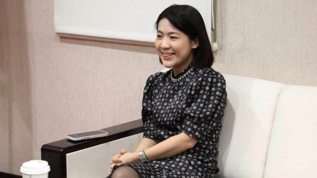 不怕溫朗東吿!徐巧芯爆料「裝瘋逃兵」 再加碼向國防部檢舉