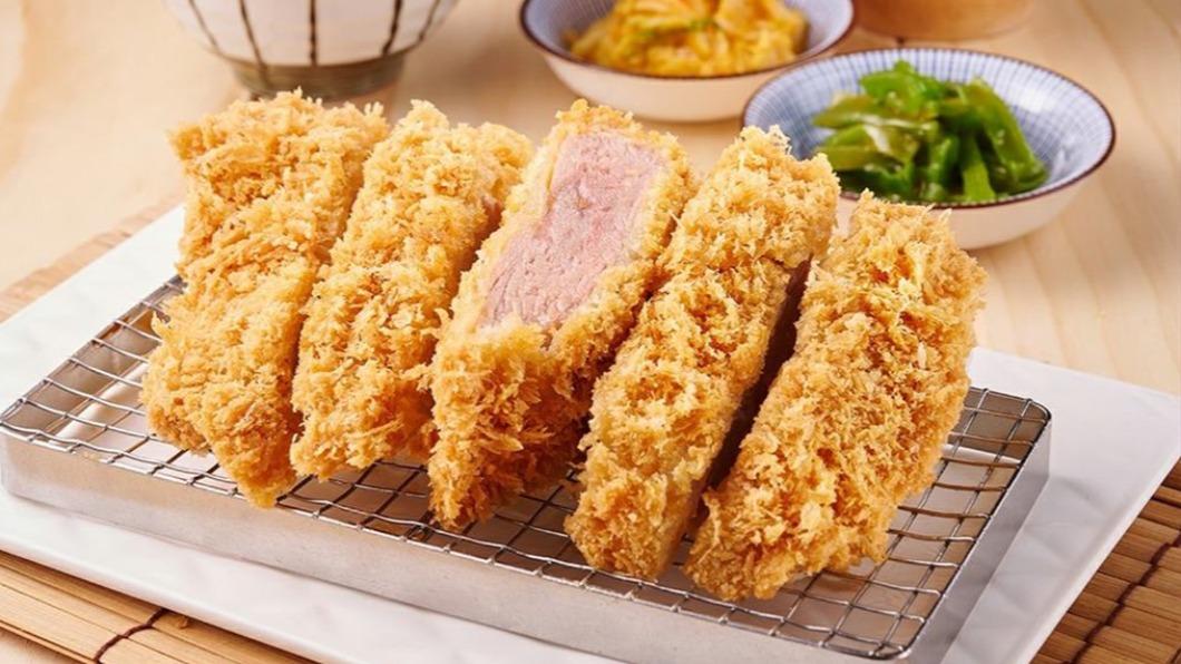 品田牧場至5/31期間外帶一律88折,週二更推出新優惠,只要內用點購厚切腰內豬排套餐,現折50元。(圖/王品集團提供)