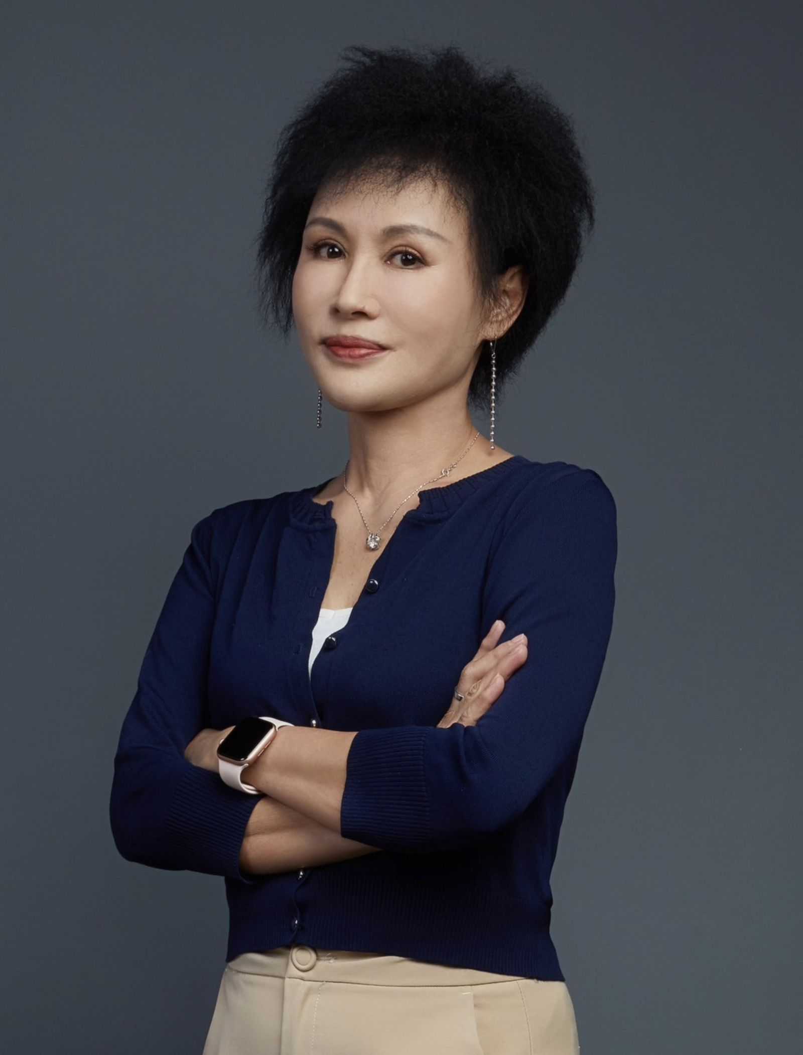 資深護理師譚敦慈說，選購洗衣精前，應先看清楚成分內容，審慎挑選，成分越單純、越天然越好。（圖／譚敦慈護理師提供）