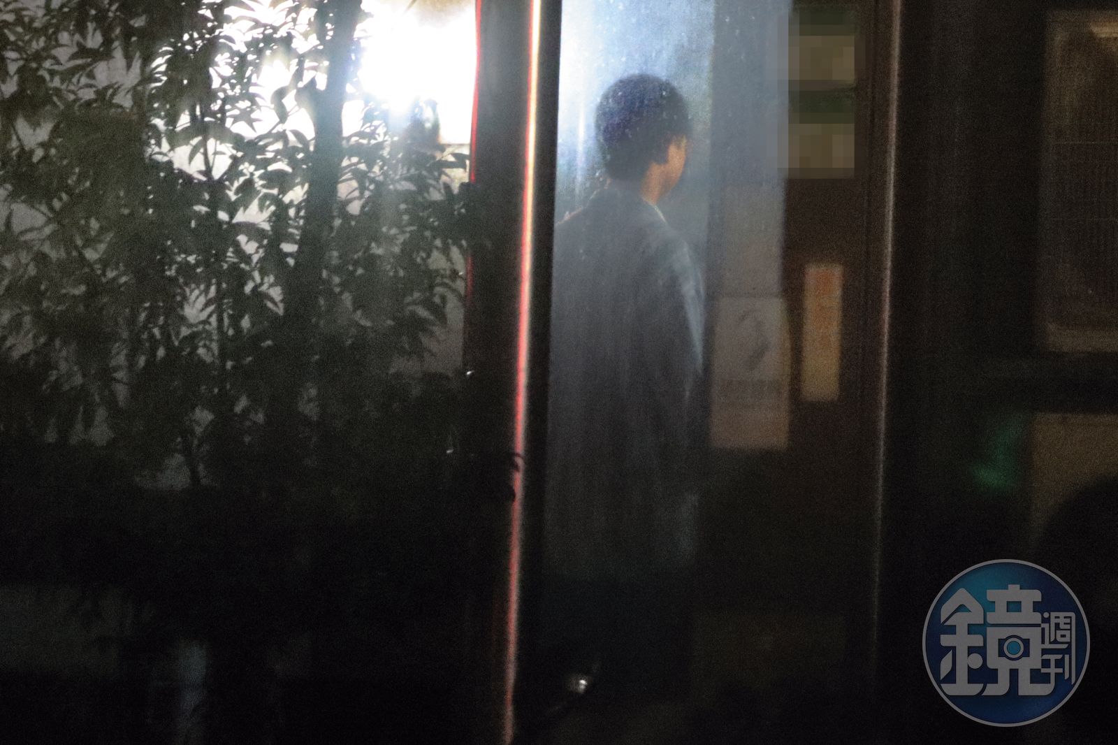 00:26,最後雨婷和林亭翰分別進入男方家中。(圖/鏡週刊)