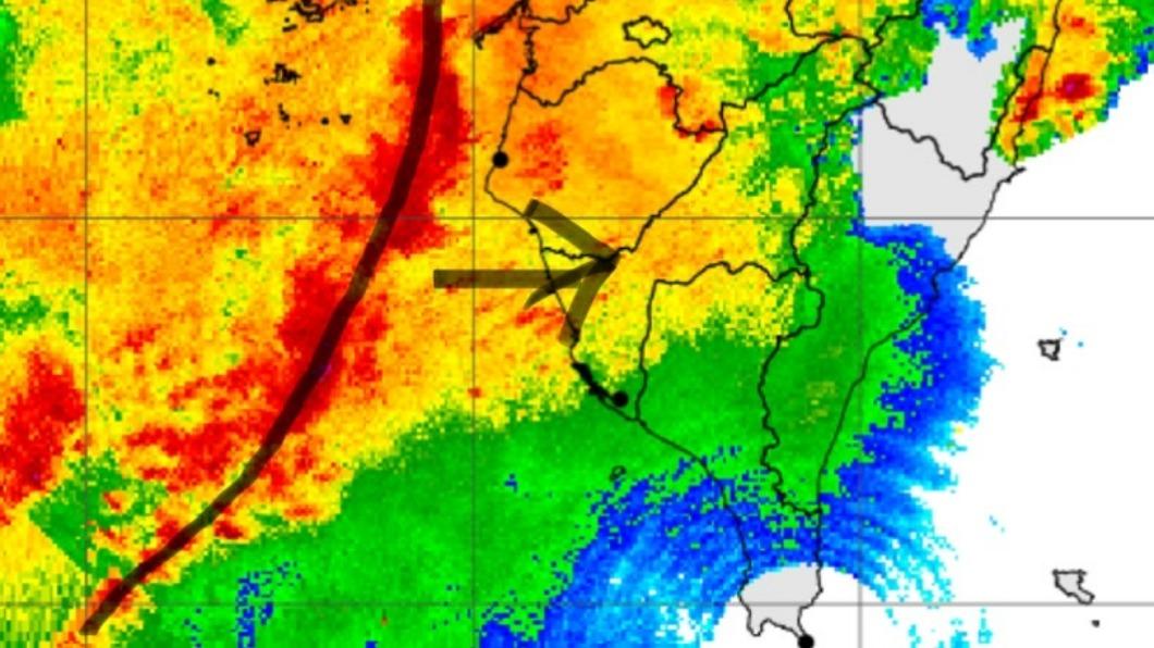 快訊／恐怖爆雨狂轟　高雄「這間國小」緊急宣布停班停課