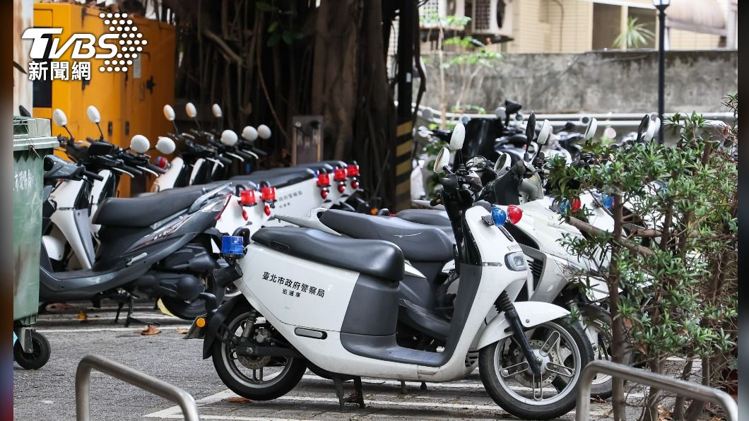 北市警遭踢爆「性侵女兒+性騷女警」!考績超爛還一路升官