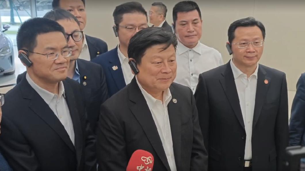 立委傅崐萁與藍委們參訪小米汽車工廠。（圖／傅崐萁辦公室提供）