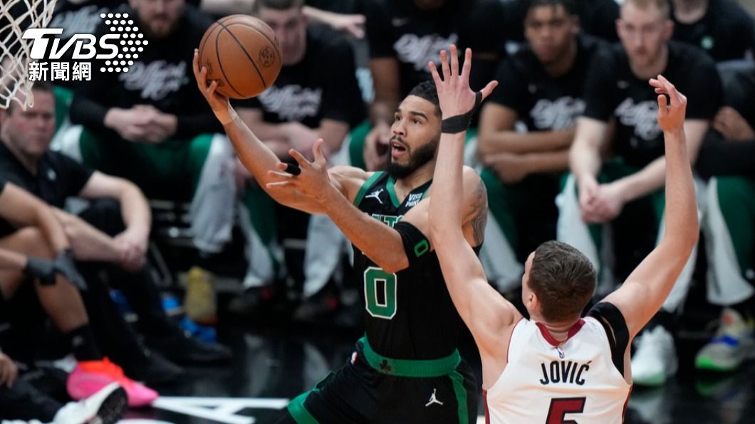 NBA/綠色神盾發威!綠衫軍「20分差」澆熄熱火 系列戰2:1領先