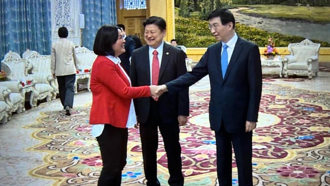 陳玉珍與中國大陸全國政協主席王滬寧會面。(圖/翻攝陳玉珍臉書)