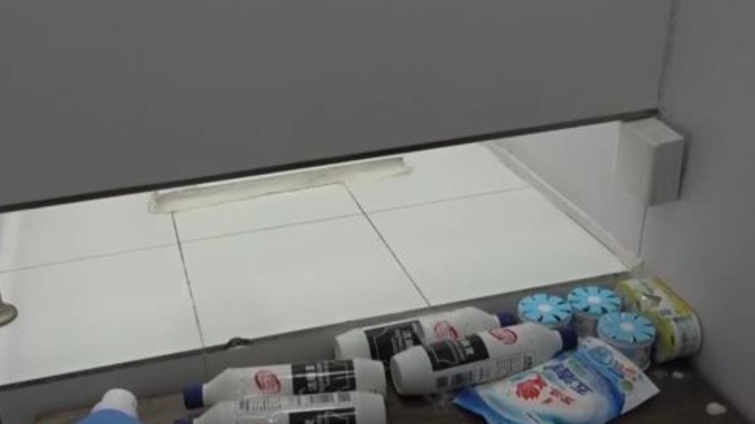 女生優先錄取!陸噁老闆「廁所偷裝針孔」 20名女員工全被看光