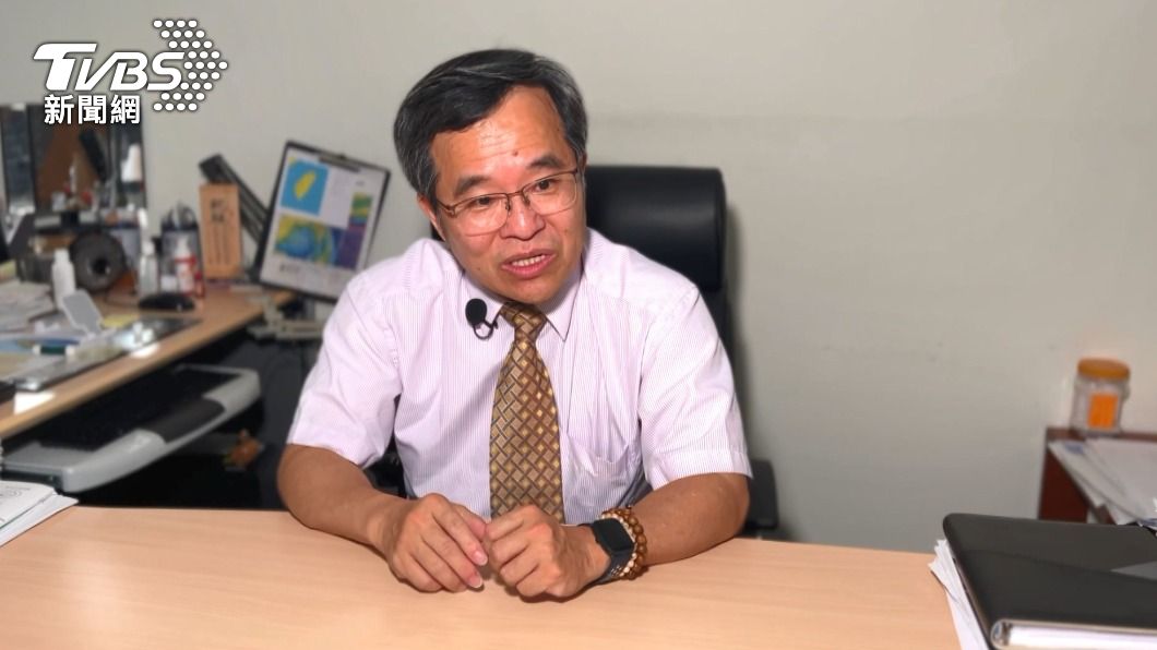 凌晨地震「滾下床」 吳健富56分鐘狂奔氣象署