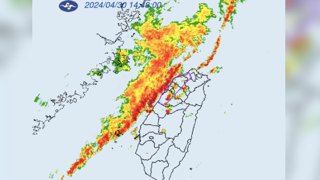 快訊/下班注意!鋒面影響+對流發展 大雷雨炸「7縣市」