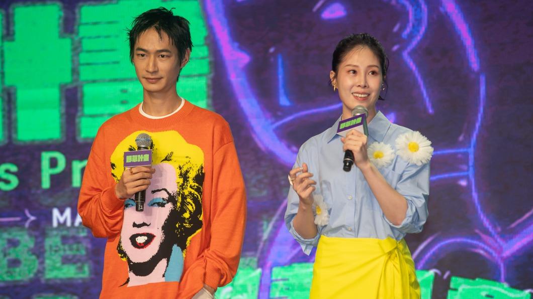 黃健瑋捲性騷風波，蔡亘晏（右）透露家庭生活如常。（圖／瀚草文創提供）