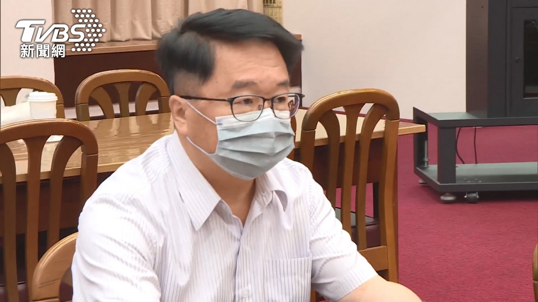 審《財劃法》爆衝突!吳秉叡氣砸爛麥克風 卓揆:盼就事論事