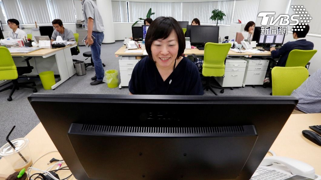 日人不再工作狂!機動上班講效率追求週休三日