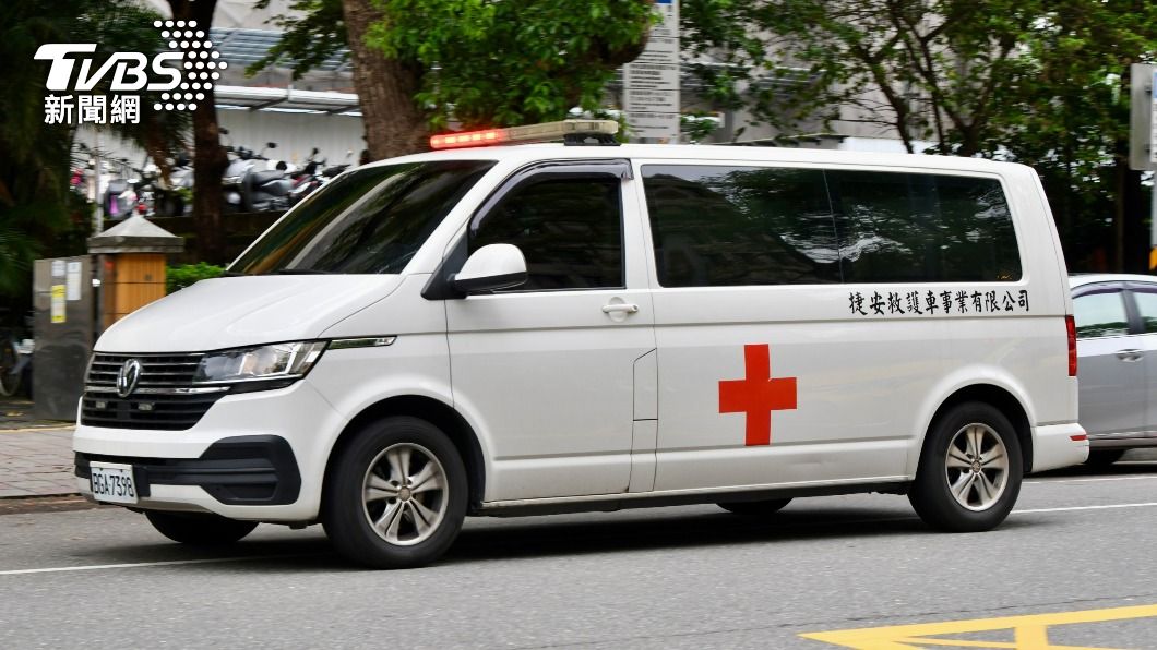 快訊/老翁陳屍北市警局旁小巷餛飩店「已屍僵」 警封鎖現場查死因