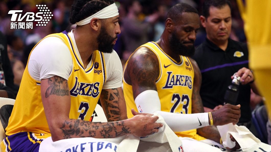 NBA/湖人本該三連霸?霍華德嘆「不該解散」 魔術強森曝敗因