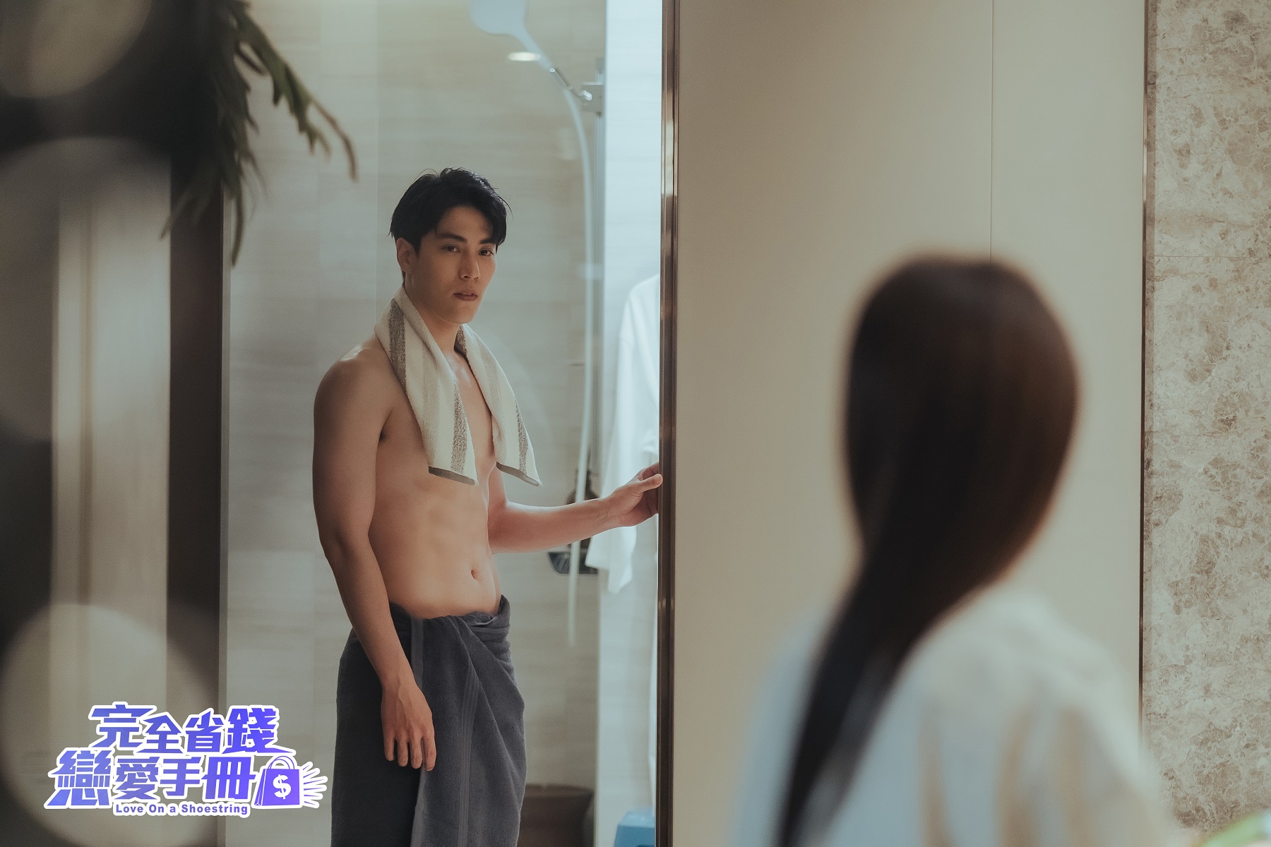 林子閎為戲苦練大肌。(圖/TVBS)