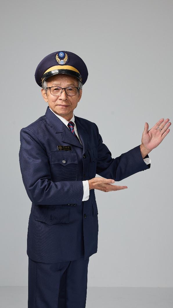 《押解》編劇吳念真將在戲中特別演出臺鐵列車長一角。(圖/綠光創藝提供)