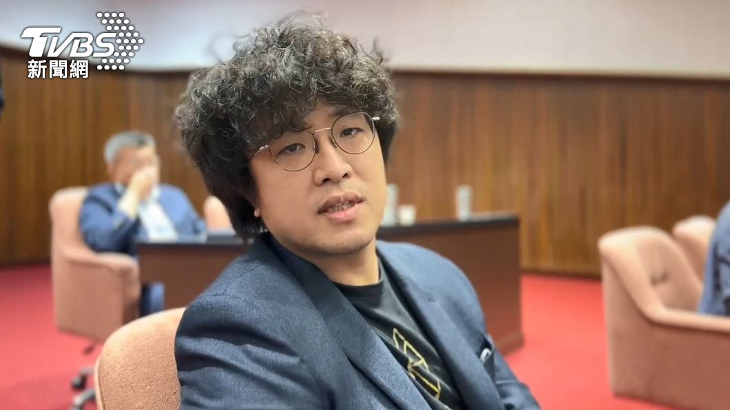 傅崐萁炸怒!拍桌喊散會 綠委酸:花蓮王變「散會王」