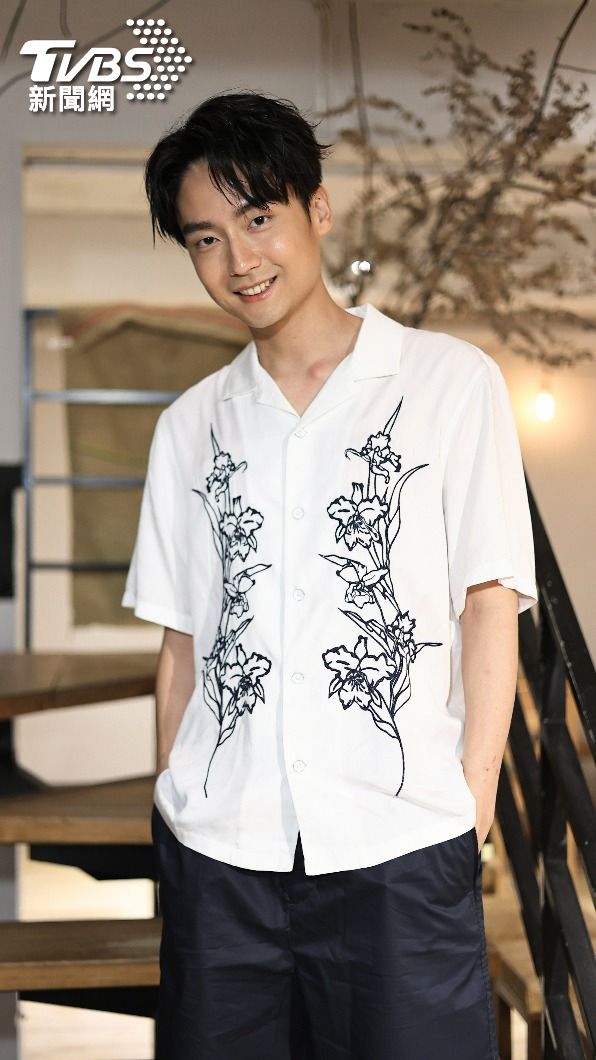34歲的大鶴竟沒有半張保單。(圖/張哲鳴攝)
