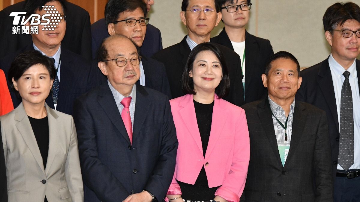 黃國昌幫國民黨擋「立委赴中報備」 柯建銘:他想選新北