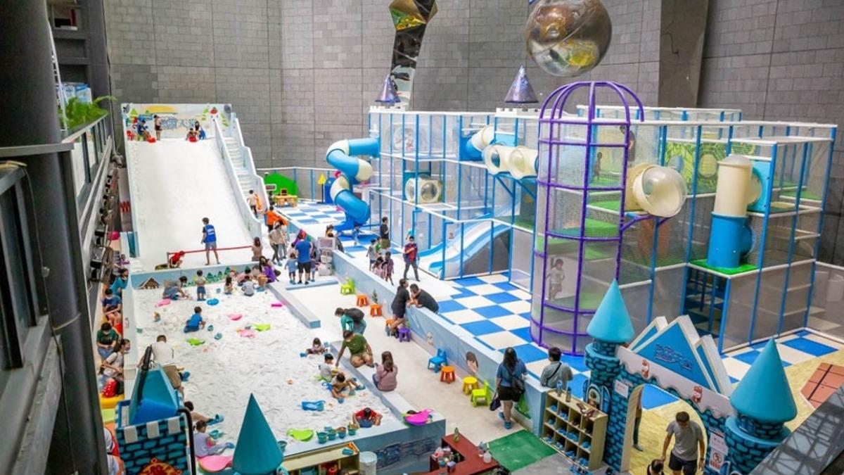「熱雪天堂探索樂園」是位在高雄科工館B１宇宙之星廣場的常設展。（圖／ 愛伯特吃喝玩樂全記錄提供）