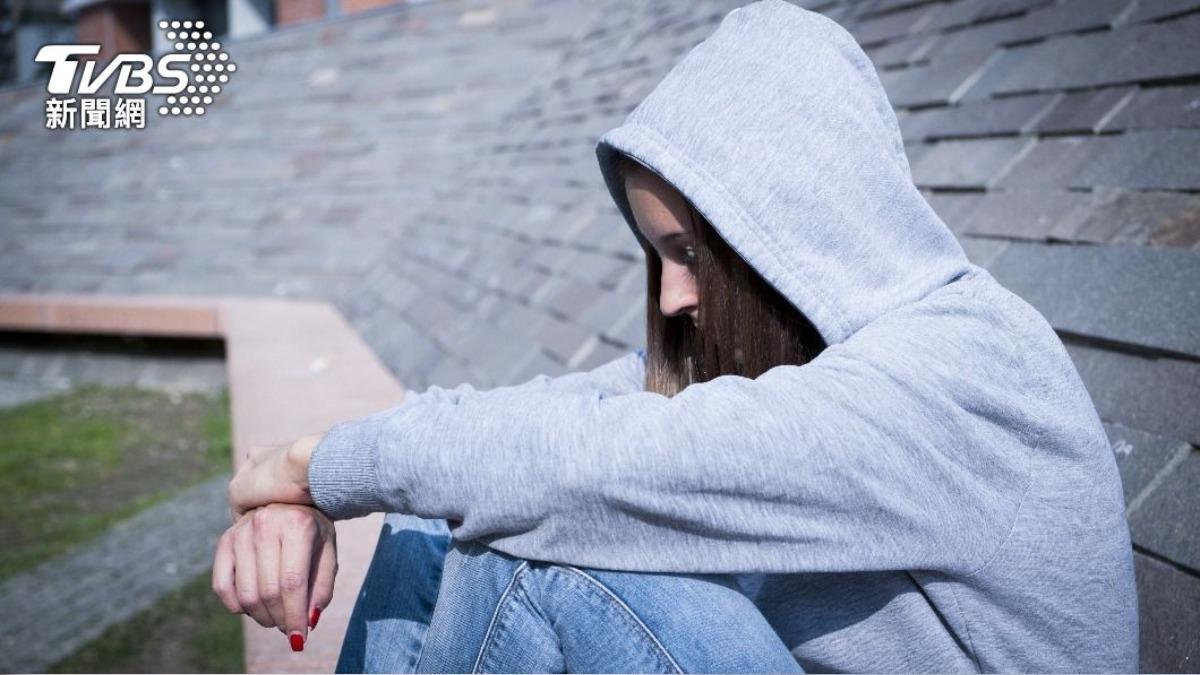 痛苦總是較深刻?心理師曝「大腦運作模式」 不是因為天生悲觀