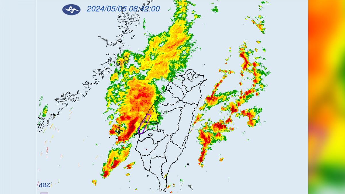 台灣海峽有旺盛對流雲系發展。(圖/氣象署)