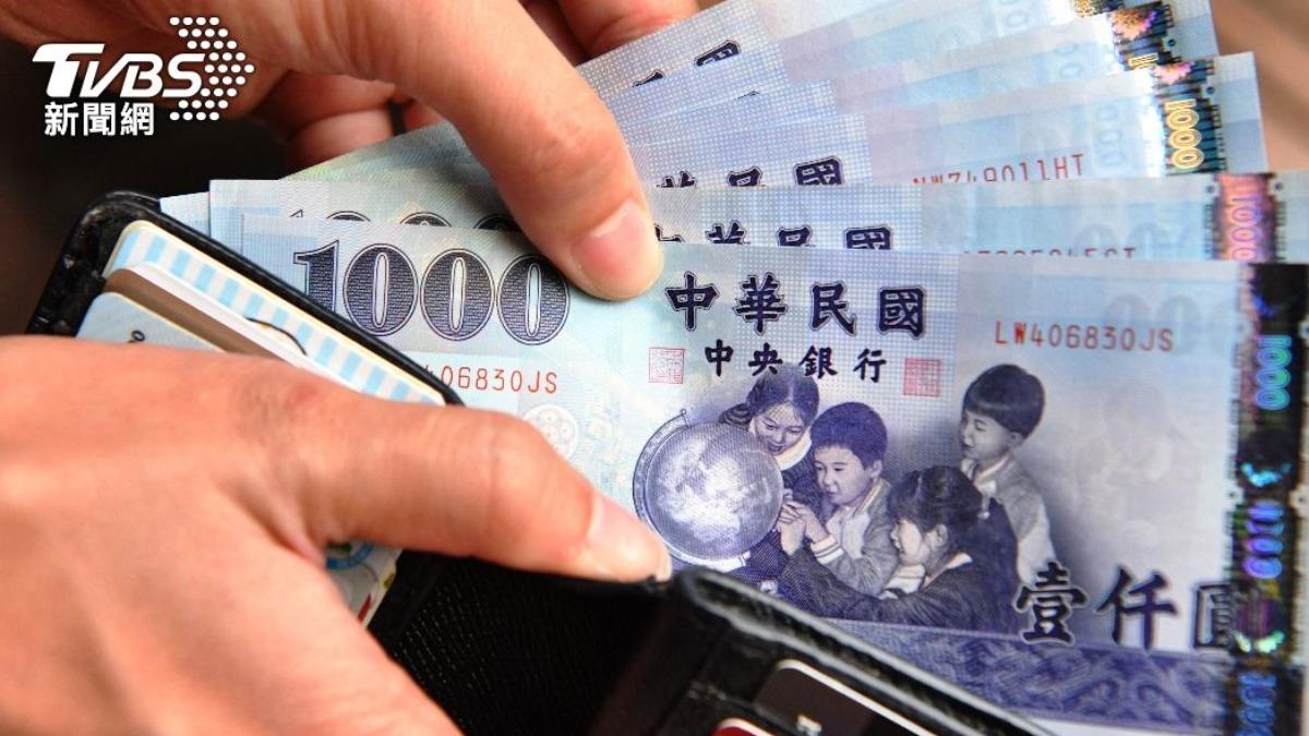 3生肖發財了！9月「財運噴發」　數錢數到手軟
