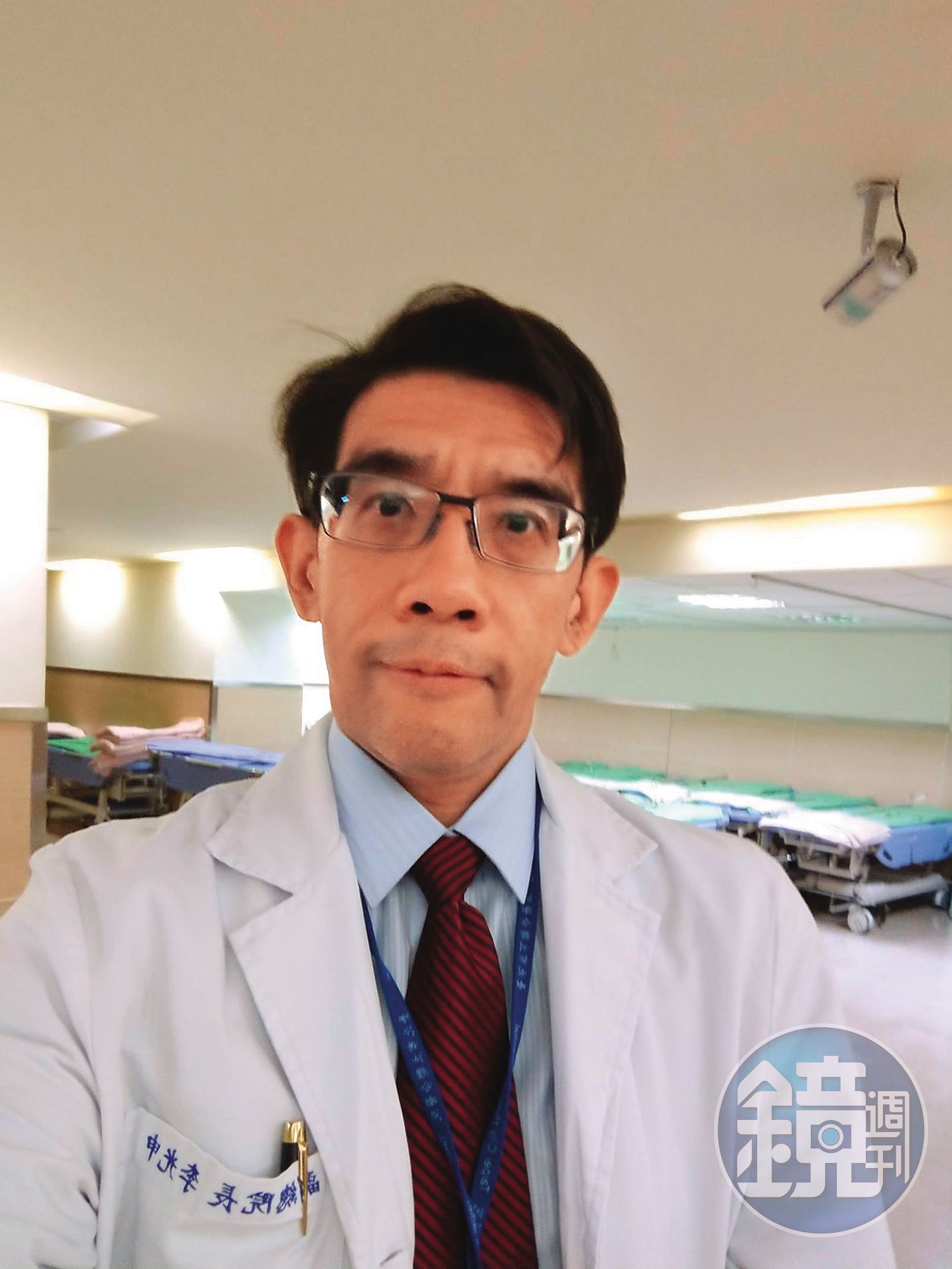 李光申是骨科名醫，目前也是中國醫藥大學附設醫院副院長。（圖／鏡週刊）