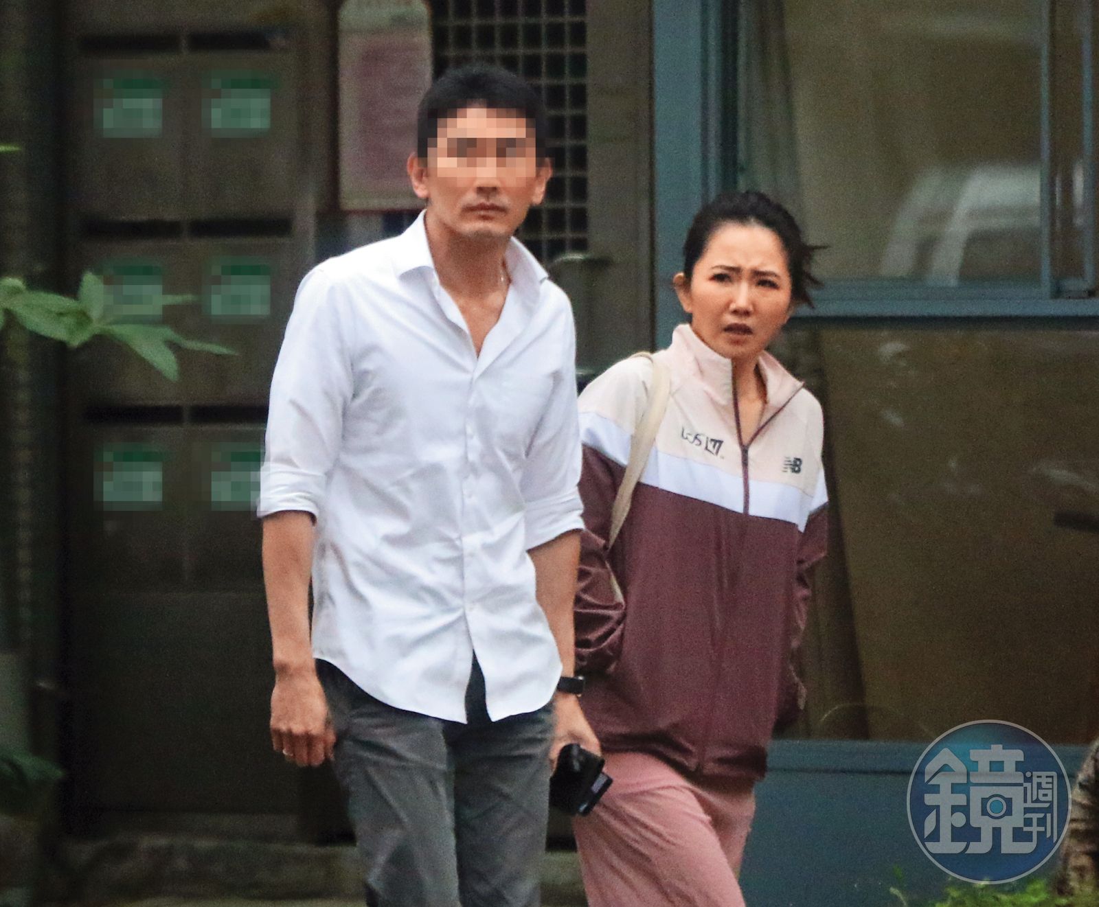 5月2日13:09,謝忻與男友有說不完的話題,更保護男友的身分,不希望他曝光。(圖/鏡週刊)