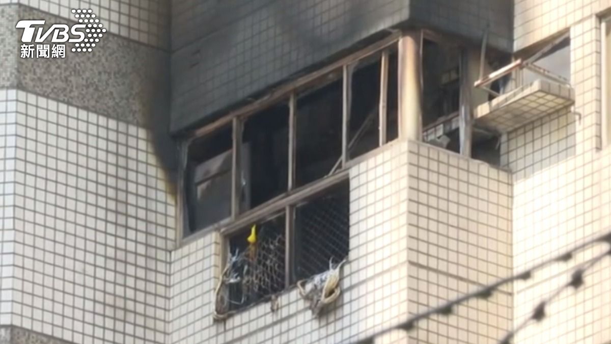 西屯區福瑞街大樓8樓傳出火警。(圖/TVBS)